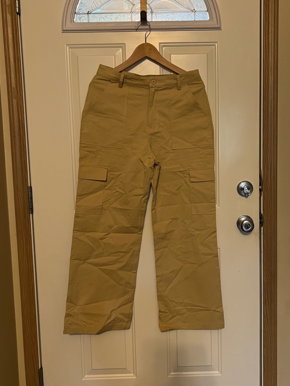 Lost + Wander Tan 100% cotton cargo pants size M